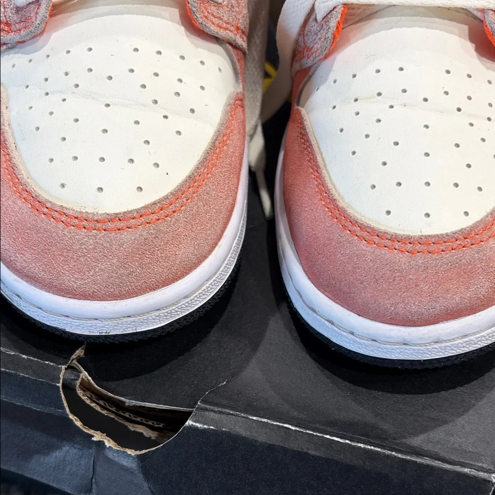 Nike Kids Sneakers - Red and Cream - Picture 7 of 16